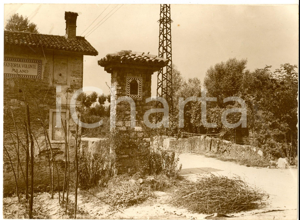 1930 ca BORGOLOMBARDO Scorcio della nuova fattoria VOLONTE' - Foto 24x18 cm Fotografia d'epoca. CONDIZIONI: FAIR (abrasioni al verso)FORMATO:  24x18 cm      originale e autentica 1