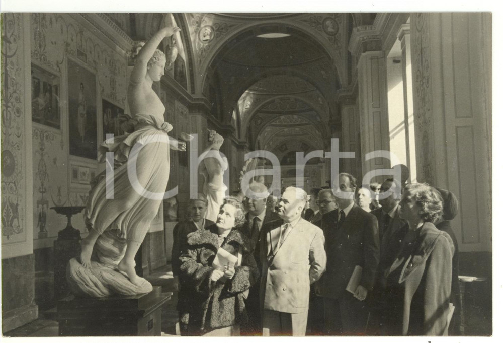 1955 ca LENINGRADO (URSS) Delegazione italiana in visita all'Hermitage - Foto