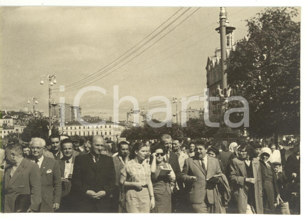 1955 ca KIEV (URSS) Delegazione socialista italiana visita la città *Foto 18x12