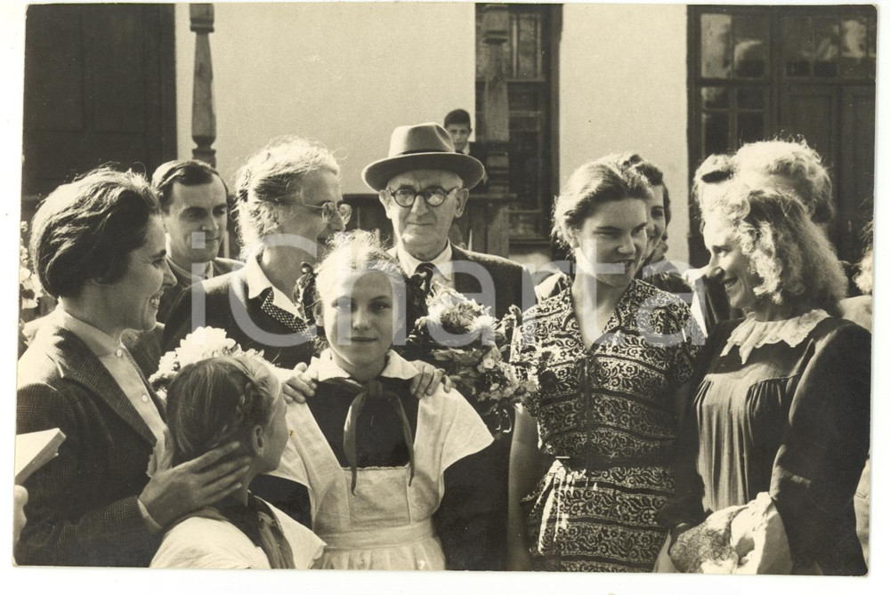 1955 ca KIEV (URSS) Delegazione socialista visita la scuola di un kolchoz *Foto