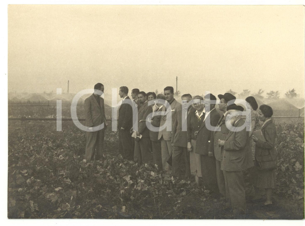 1955 ca KIEV (URSS) Kolchoz Lenin - Visita socialisti italiani - Foto di gruppo