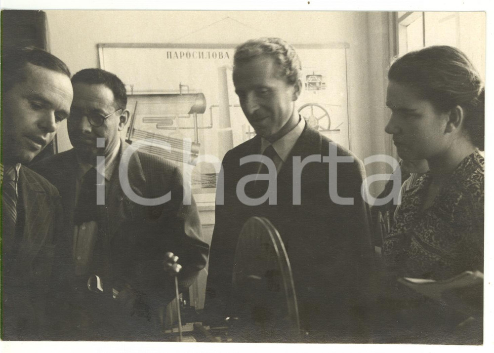1955 ca KIEV (URSS) Socialisti italiani in visita - Scuola di un kolchoz *Foto