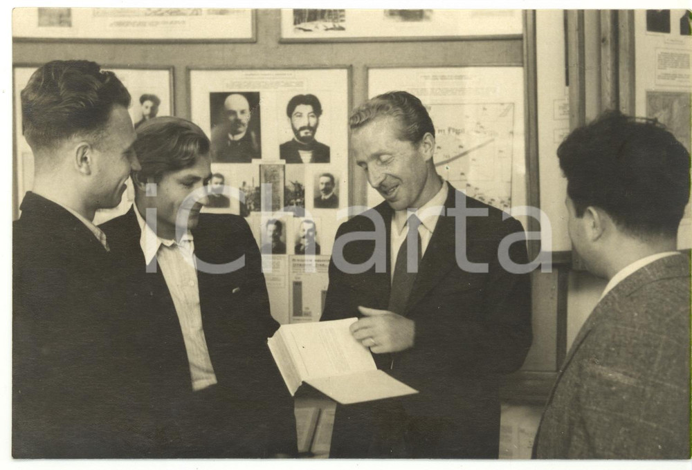 1955 ca KIEV (URSS) Museo Lenin - Delegazione socialista in visita *Foto 18x12