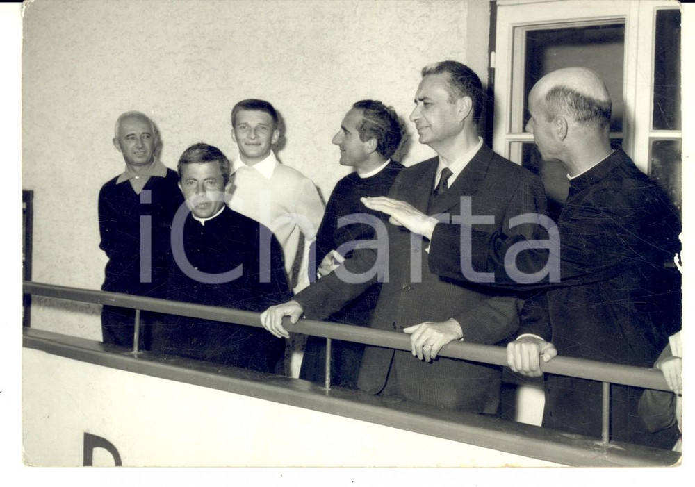 1960 ca DEMOCRAZIA CRISTIANA Aldo MORO  in visita a struttura religiosa - Foto