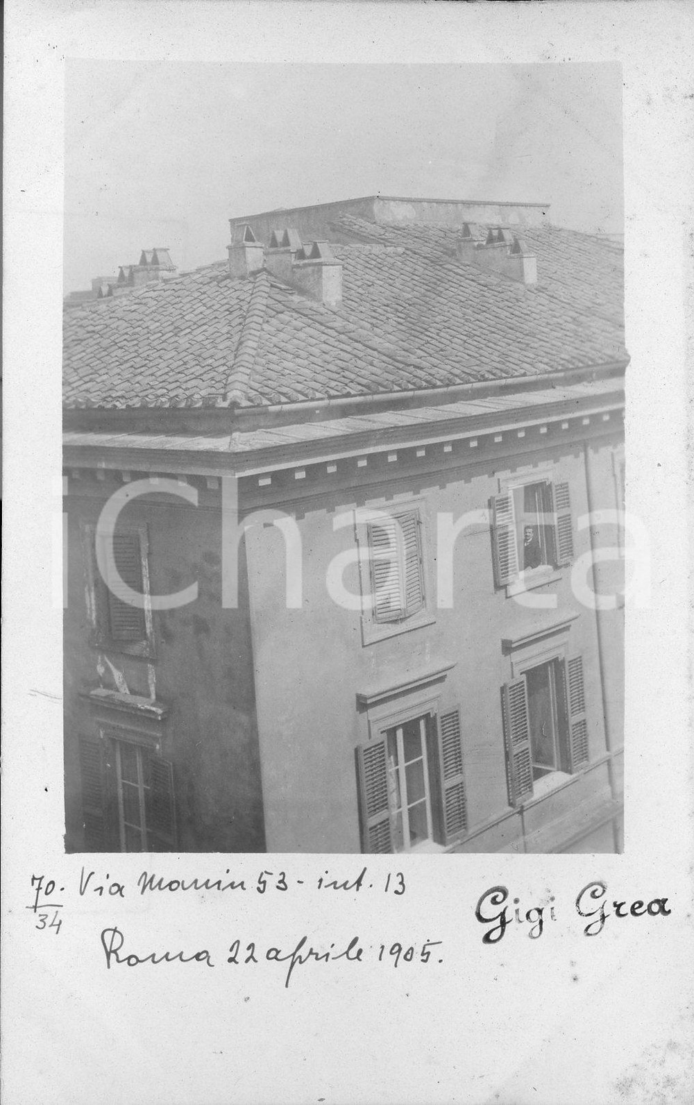 1905 ROMA Affacciato alla finestra in via MANIN 53 * Fotocartolina