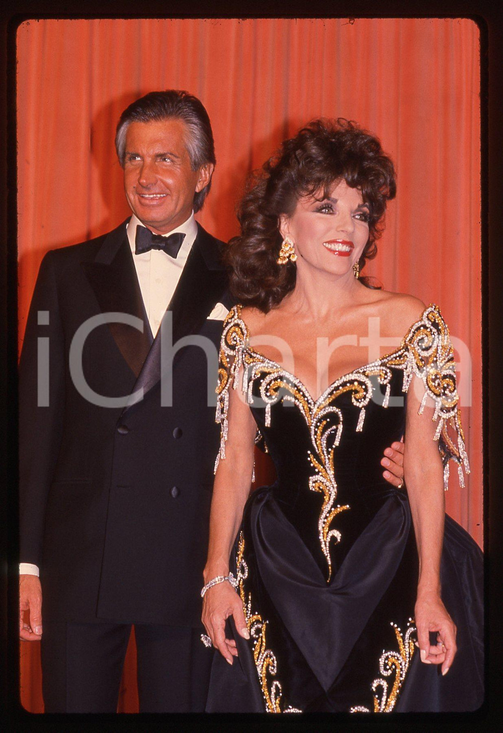 Fotografia d epoca originale 35mm vintage slide 1989 Golden Globe Award JOAN COLLINS  GEORGE HAMILTON 1