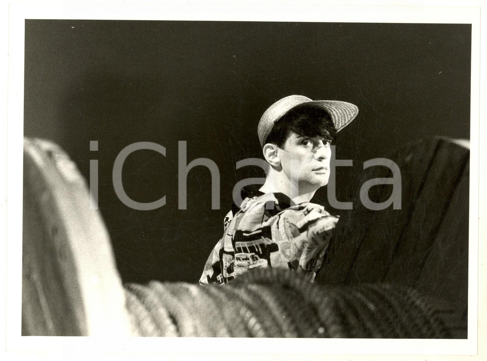 1990 ca Ritratto del cantautore Ivan CATTANEO ^Fotografia Fotografia di agenzia. CONDIZIONI: GFORMATO: 24x17 cm  originale e autentica 1