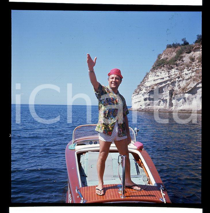Fotografia d epoca originale 1970 circa CLAUDIO VILLA  ritratto in barca 2DIAPOSITIVA ORIGINALE D EPOCA 1
