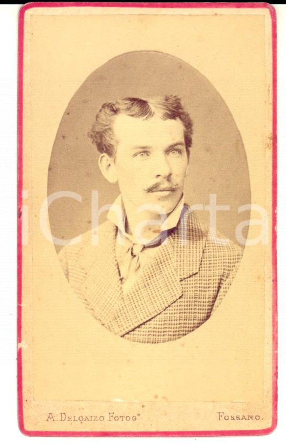 Fotografia d epoca originale 1870 ca FOSSANO CN Giovane con la giacca a quadretti Foto DELGAIZO 1