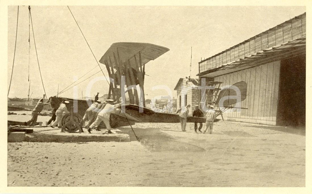 Cartolina originale da collezione 1915 ca WWI  Idrovolante L32 austriaco catturato da esploratore QUARTO Cartolina 1