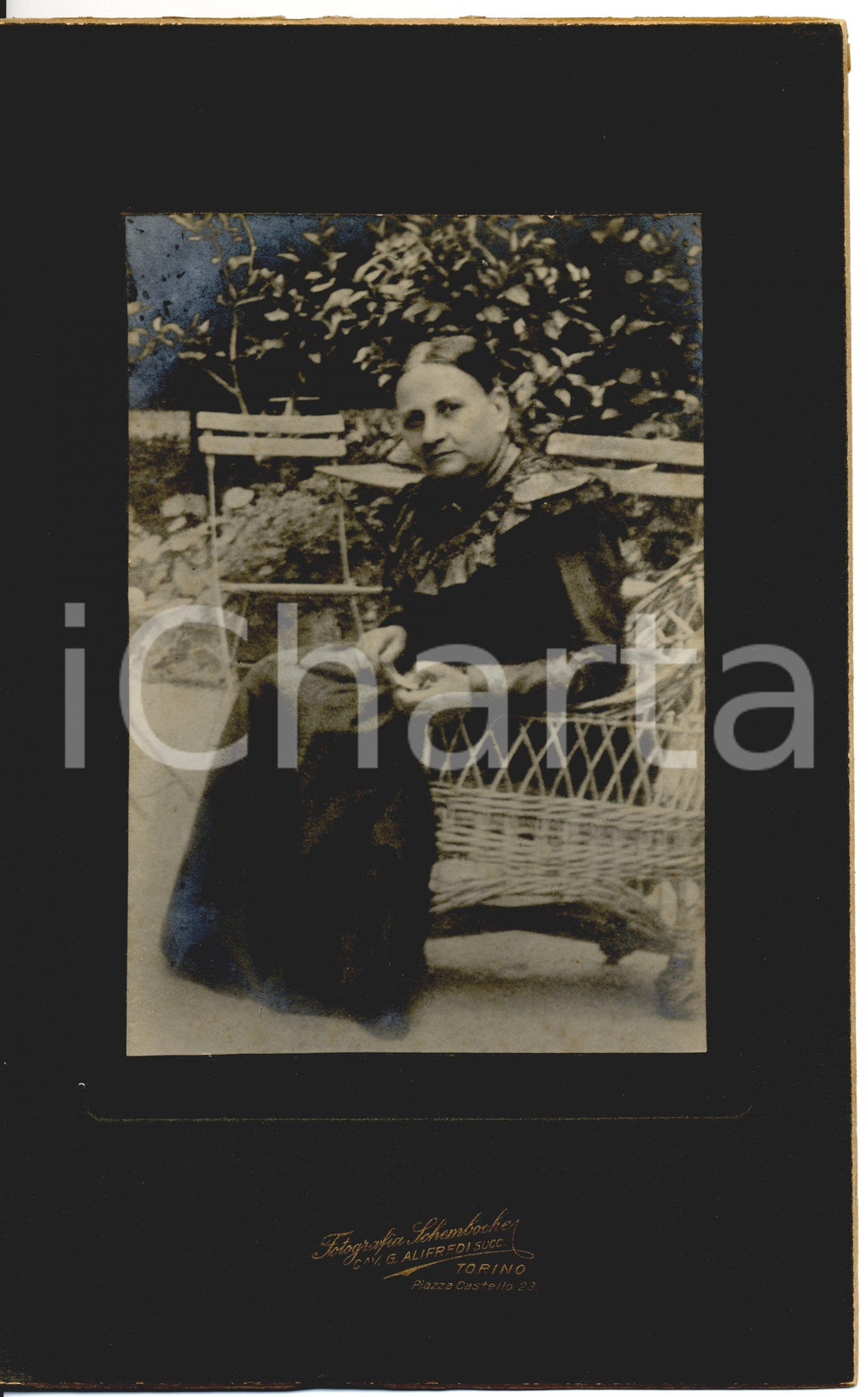 Fotografia d'epoca originale 1880 TORINO Delfina CANERA DI SALASCO in giardino - Foto SCHEMBOCHE 1