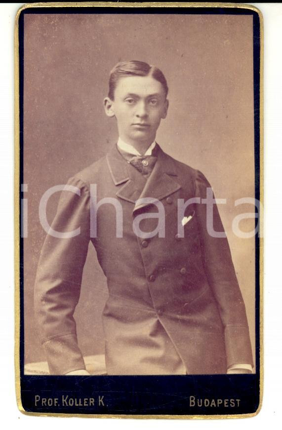 Fotografia d'epoca originale 1881 BUDAPEST Ritratto del giovane KISS *Fotografia prof. KOLLER 1