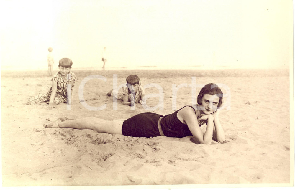 Fotografia d epoca originale 1940 ALASSIO ? Ritratto contessa Giulia LEONARDI DI CASALINO con i figli Foto 1