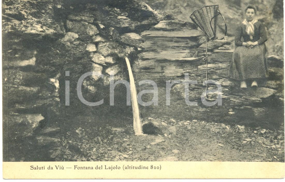 Cartolina originale da collezione 1910 ca VIU  TO Giovane donna alla Fontana del LAJOLO Cartolina FP VG 1