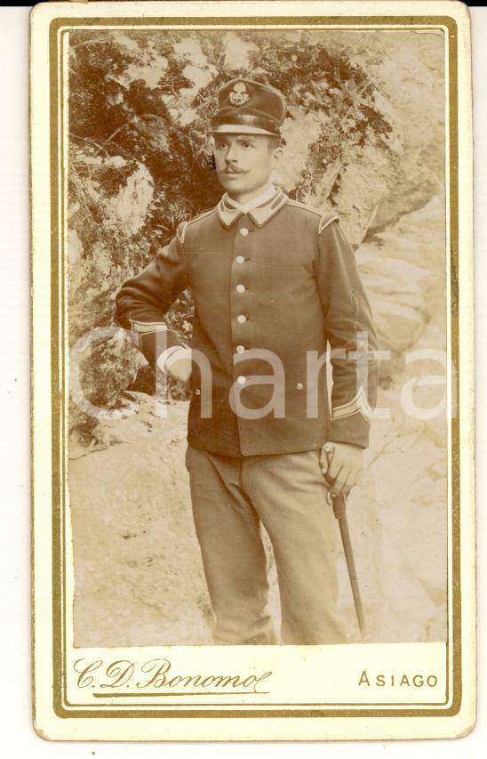 Fotografia d epoca originale 1890 ca ASIAGO VI Ritratto ufficiale Reggimento CAVALLEGGERI Foto BONOMO 1