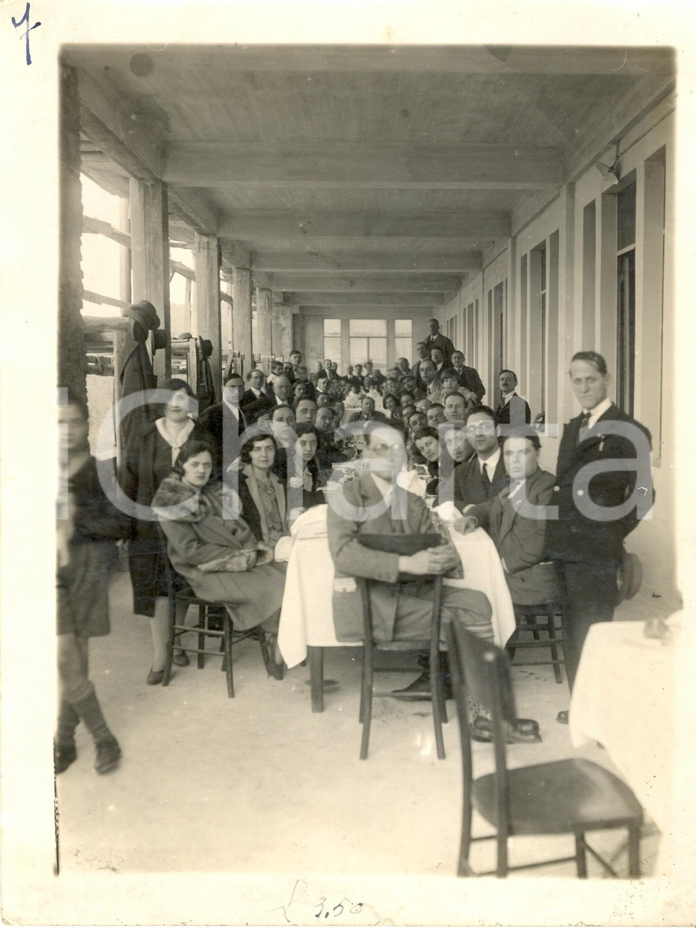 Fotografia d epoca originale 1930 ca VALGANNA VA Pranzo al Villaggio Alpino TCI MONTE PIAMBELLO Foto 1