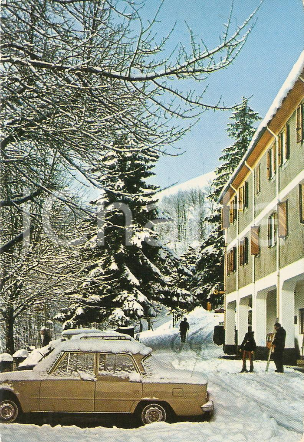 Cartolina originale da collezione 1980 ZERBA (PC) Frazione PEY Auto innevata all'Albergo Capannette *Cartolina FG 1
