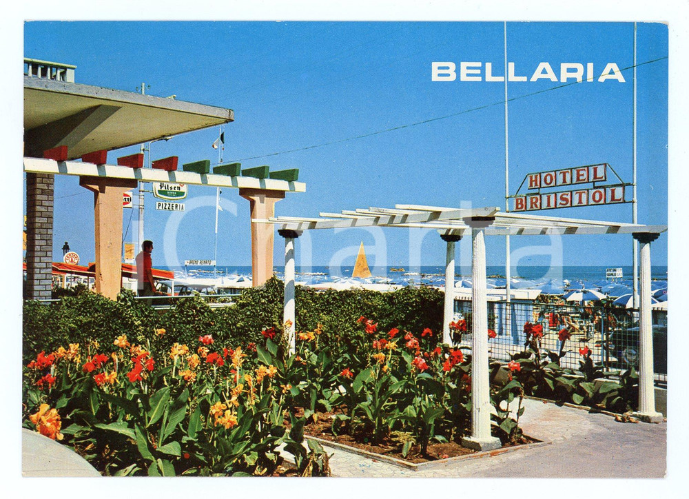 Cartolina originale da collezione 1972 BELLARIA IGEA MARINA RN Ingresso dell Hotel BRISTOL Cartolina VINTAGE 1