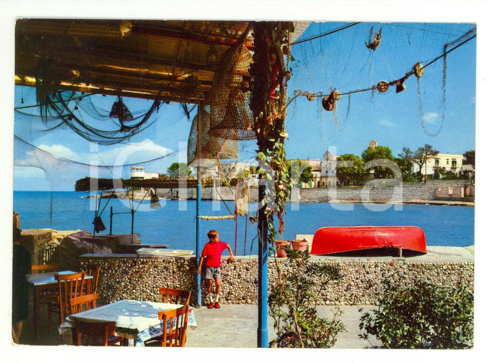 Cartolina originale da collezione 1971 TRANI BT Penisola COLONNA Ristorante IL GAMBERO Cartolina ANIMATA FG VG 1
