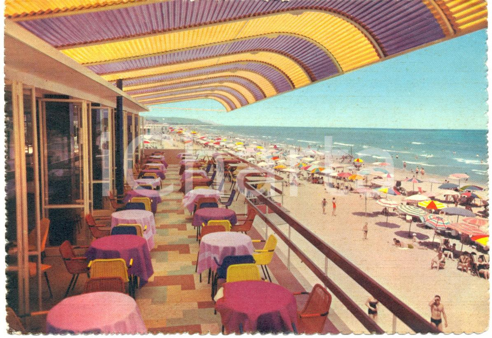 Cartolina originale da collezione 1963 PESCARA Stabilimento GABBIANO e spiaggia Cartolina ANIMATA VINTAGE FG VG 1