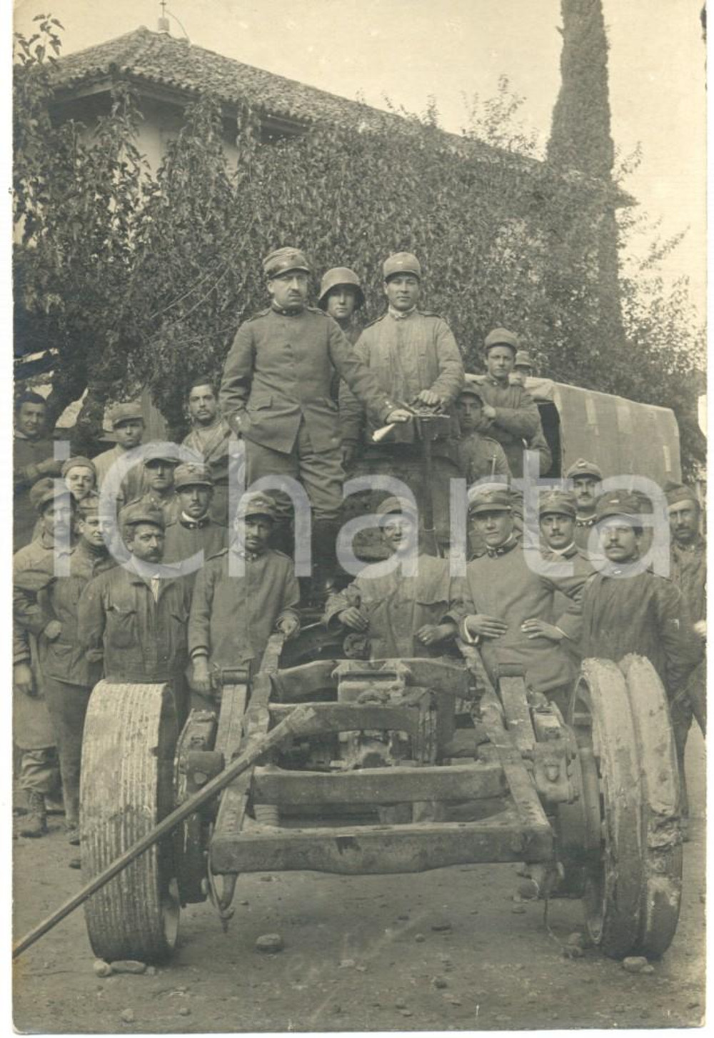 Fotografia d'epoca originale 1917 WW1 FRONTE DELL'ISONZO - Genio Zappatori - Ufficiali e fanti *Foto 9x14 cm 1