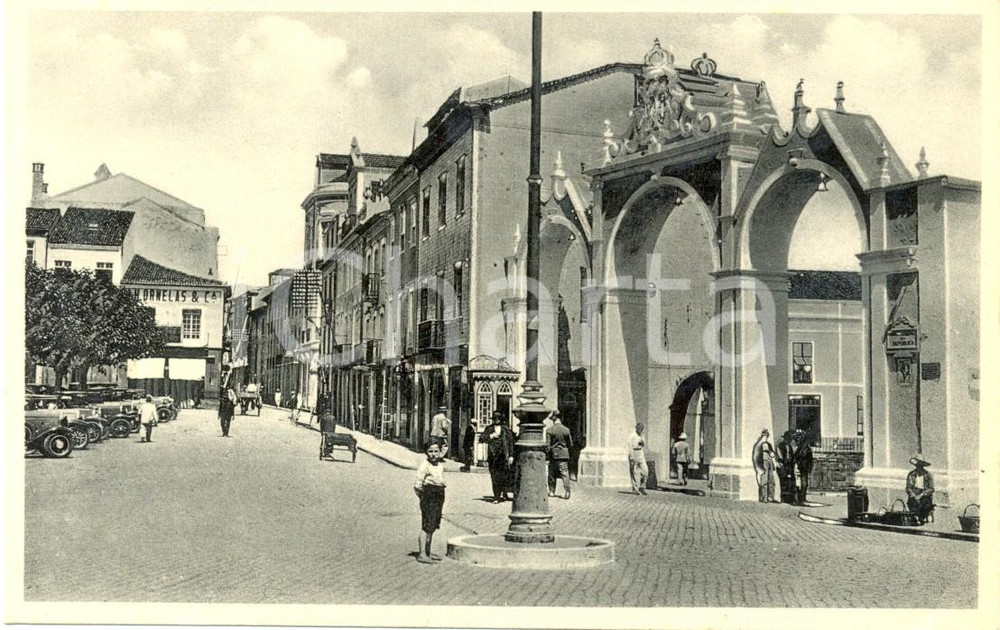 Cartolina originale da collezione 1950 ca PONTA DELGADA (PORTOGALLO) Archi nel centro storico del paese ANIMATA FP 1