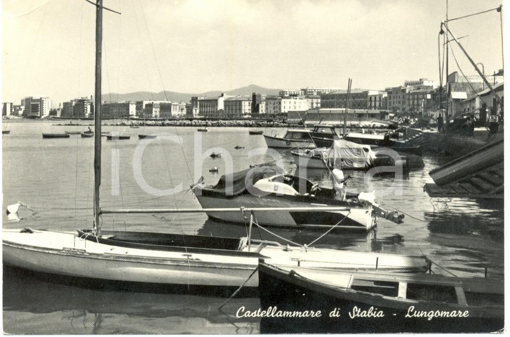 Cartolina originale da collezione 1955 ca CASTELLAMMARE DI STABIA NA Barche e motoscafi presso lungomare FG VG 1