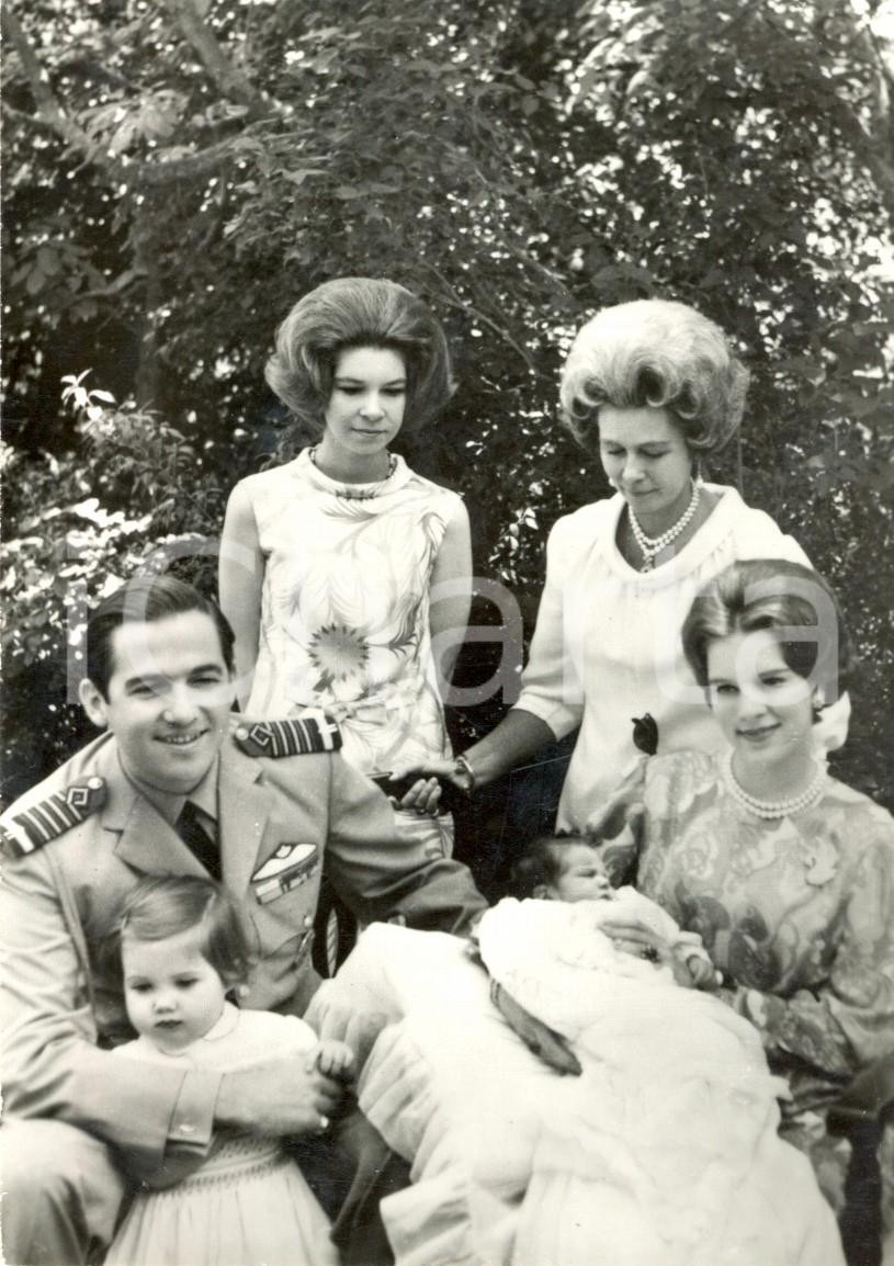 Cartolina originale da collezione 1967 COSTANTINO II e Anna Maria di GRECIA con i figli Alessia e Paolo neonato 1