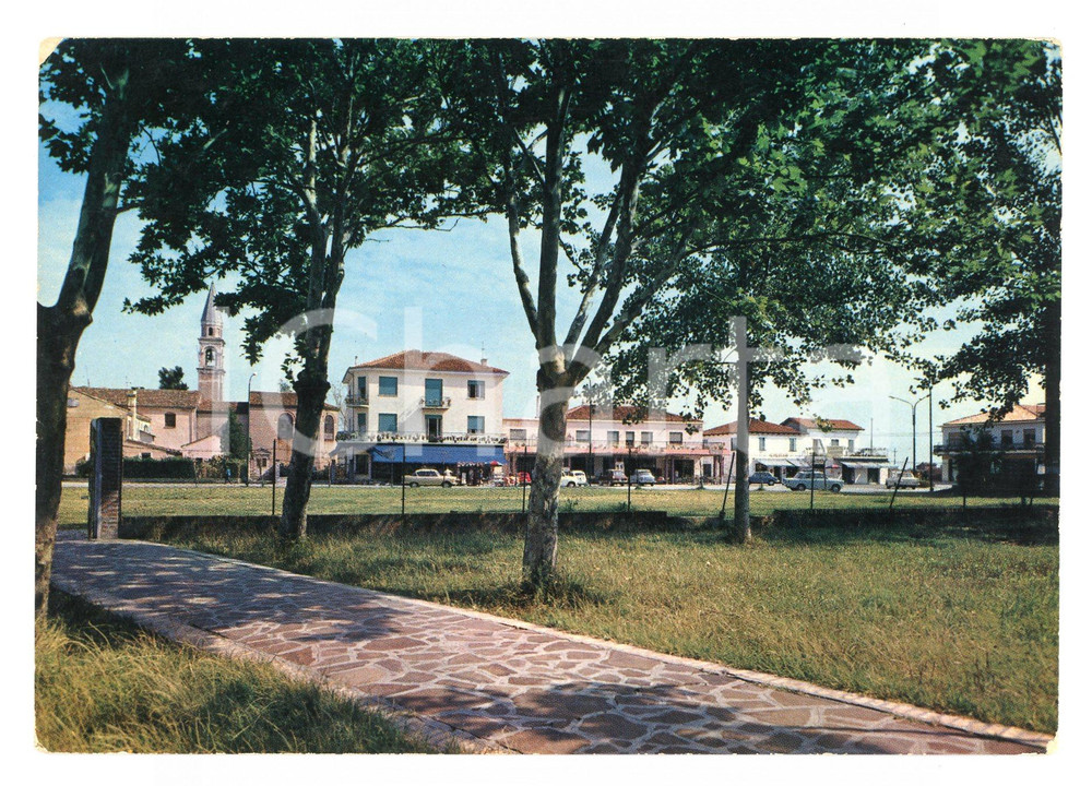 Cartolina originale da collezione 1974 CAVALLINO (VE) Scorcio del centro del paese *Cartolina VINTAGE FG VG 1