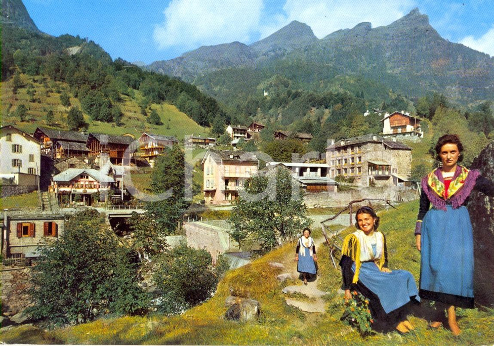 Cartolina originale da collezione 1970 ca ALAGNA VC VALSESIA Ragazze in abiti tradizionali COSTUMI VINTAGE 1