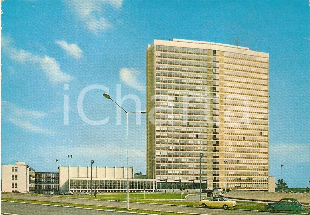 Cartolina originale da collezione 1970 ca LUXEMBOURG Centre Européen au plauteau de KIRCHBERG Cartolina FG 1
