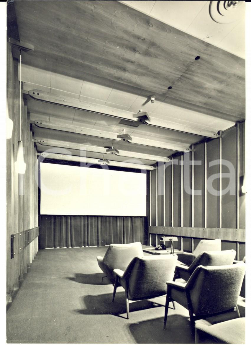 Cartolina originale da collezione 1960 ca MILANO Ridotto dei cineconvegni  Salette di proiezione Cartolina 1