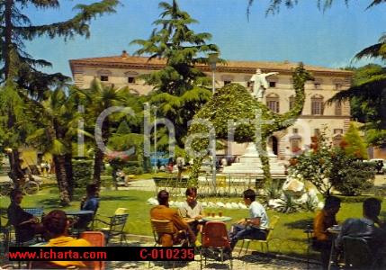 Cartolina originale da collezione 1977 CITTA  DI CASTELLO PG Giardini e Bar GARIBALDI Cartolina ANIMATA FG VG 1