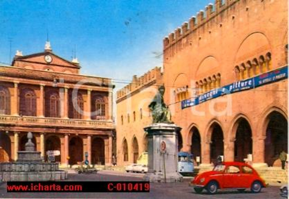 Cartolina originale da collezione 1971 RIMINI Volkswagen MAGGIOLONE in Piazza CAVOUR Vintage *Cartolina FG VG 1