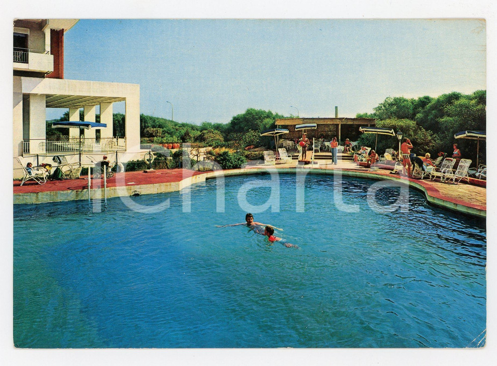Cartolina originale da collezione 1973 CASTEL VOLTURNO Bambini in piscina al Grand Hotel PINETAMARE Cartolina 1