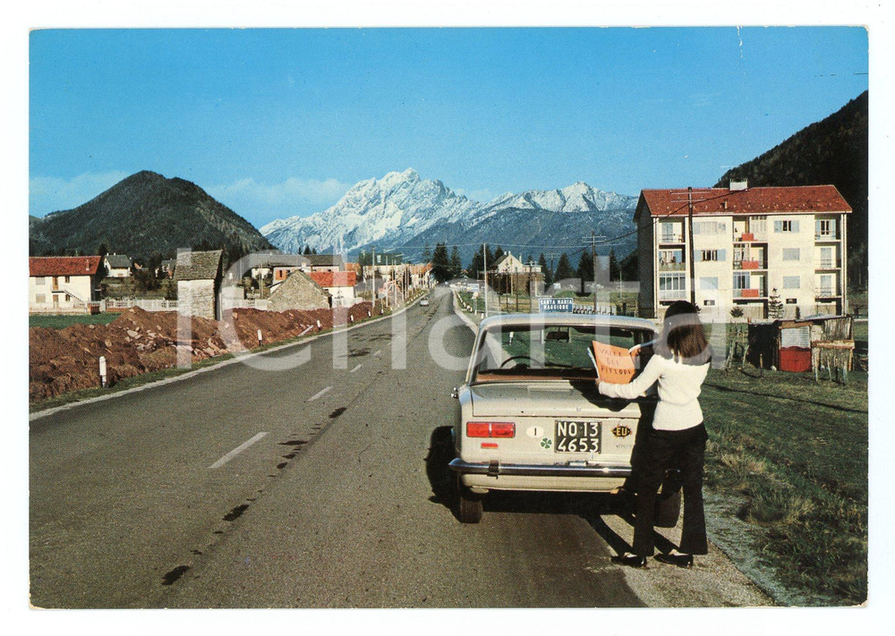 Cartolina originale da collezione 1970 ca SANTA MARIA MAGGIORE VB Ragazza con guida della VALLE DEI PITTORI 1