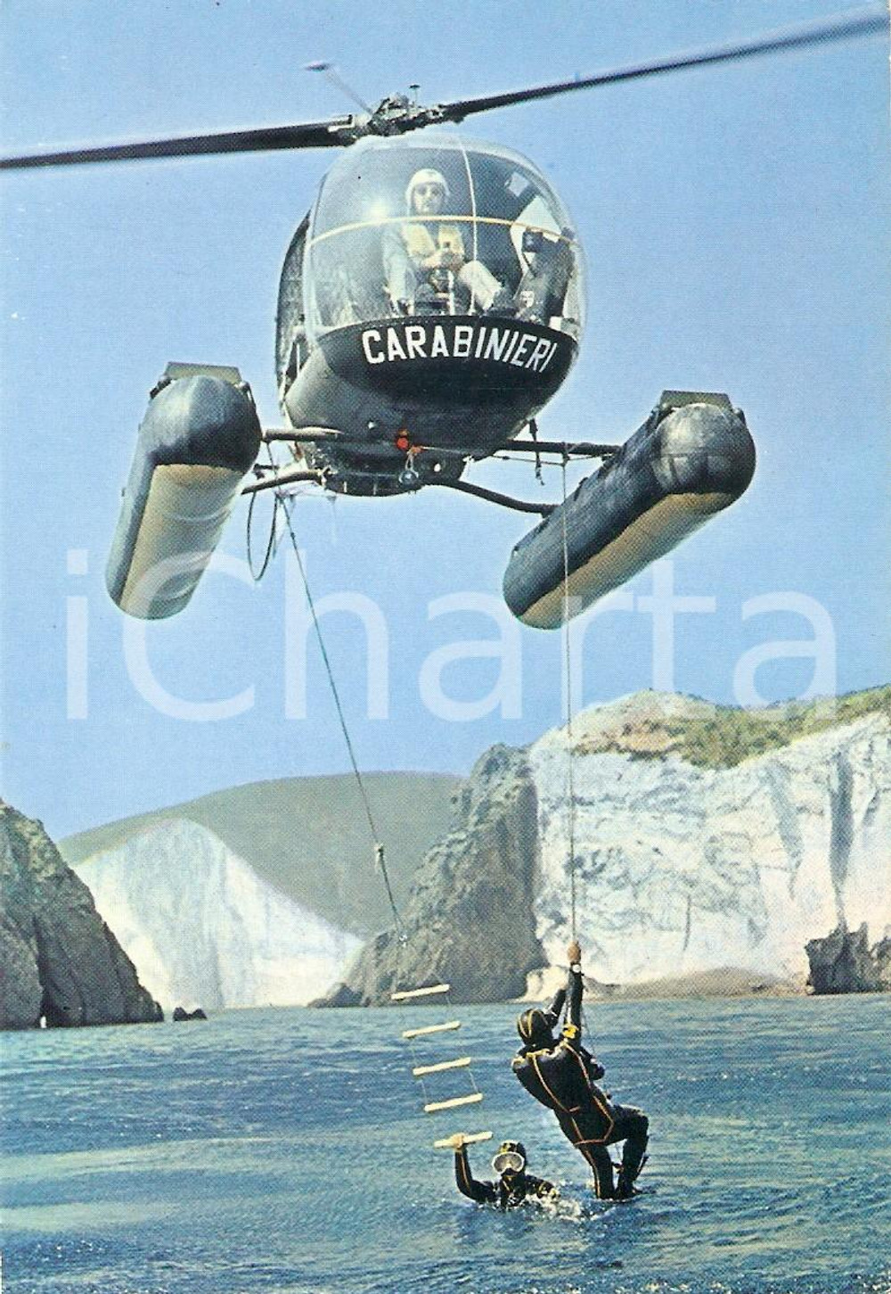 Cartolina originale da collezione 1975 ca ARMA DEI CARABINIERI UnitÃ  subacquea ed elisoccorso Cartolina FG VG 1