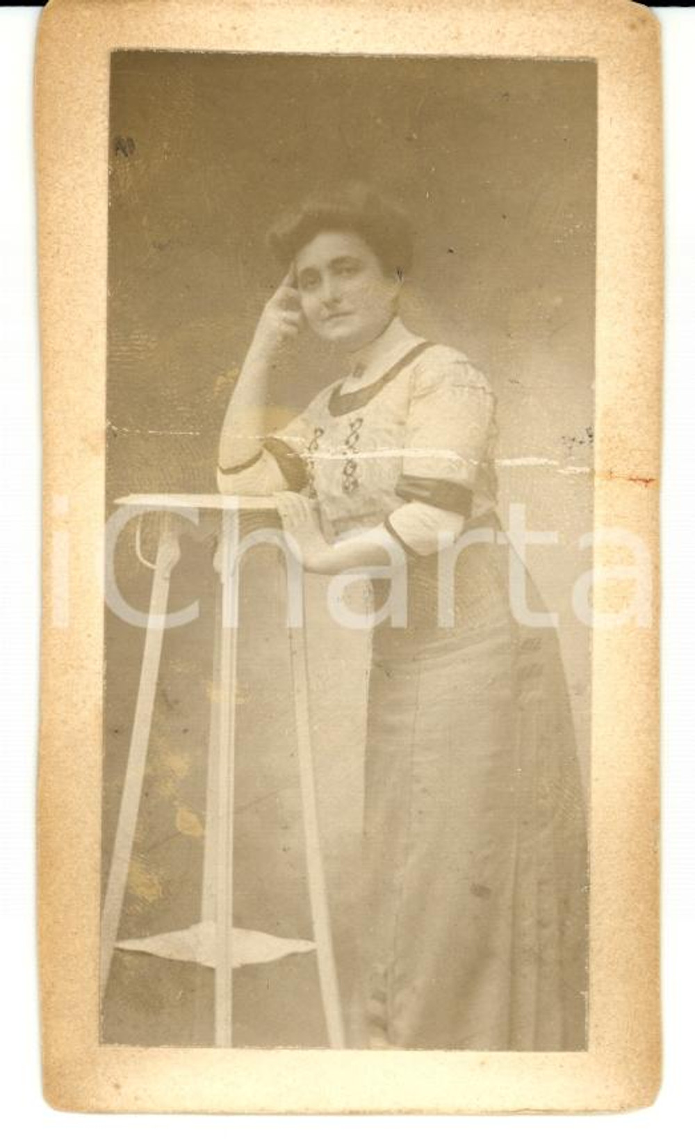 Fotografia d'epoca originale 1880 PARIS Portrait de femme Photo ROBERTS Gare St. LAZARE*Foto DANNEGGIATA 1