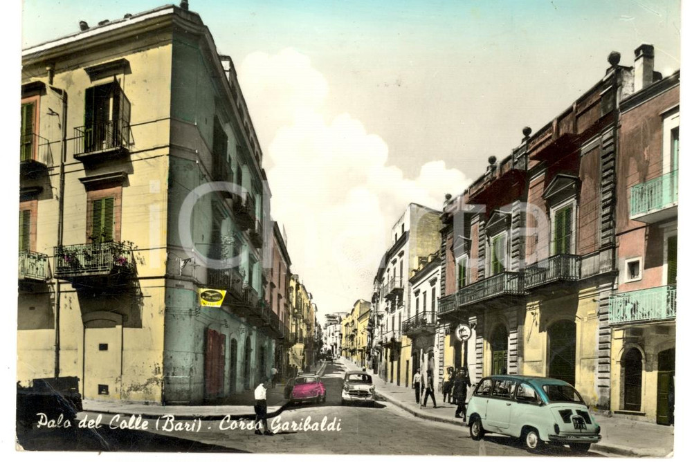 Cartolina originale da collezione 1968 PALO DEL COLLE (BA) Veduta con corso GARIBALDI *Cartolina ANIMATA FG VG 1