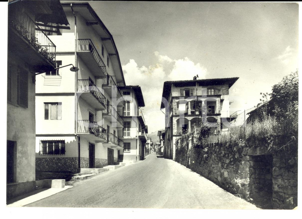 Cartolina originale da collezione 1970 TAVIGLIANO BI Veduta dell ingresso al paese  Cartolina postale FG VG 1