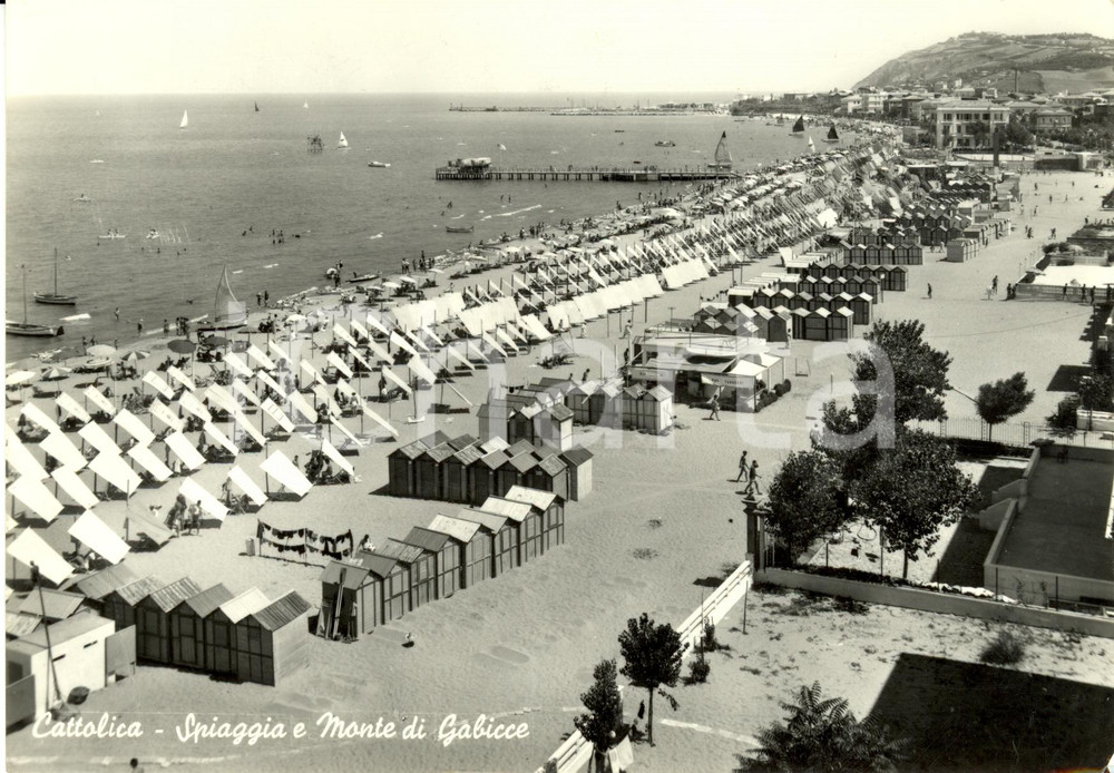 Cartolina originale da collezione 1955 GABICCE MARE (PU) Veduta aerea di spiaggia e lungomare *Cartolina FG VG 1