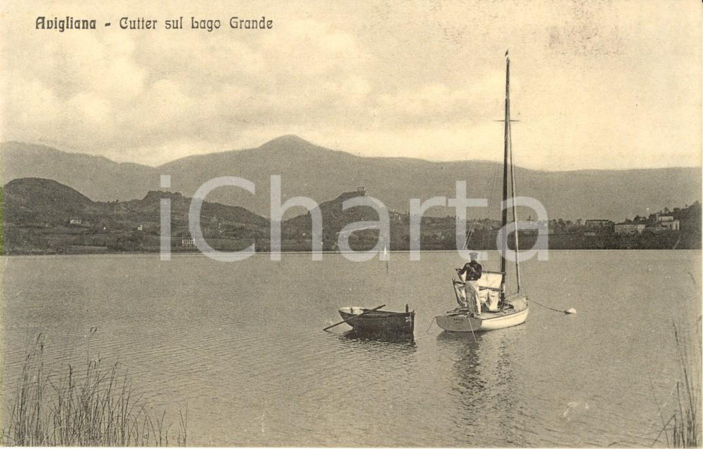 Cartolina originale da collezione 1920 ca AVIGLIANA TO Cutter sul lago GRANDE Cartolina ANIMATA con marinaio 1