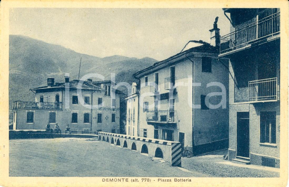 Cartolina originale da collezione 1935 ca DEMONTE CN Veduta di piazza BOTTERIA Cartolina postale FP NV 1