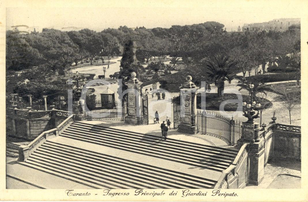 Cartolina originale da collezione 1934 TARANTO Ingresso ai Giardini PERIPATO *Cartolina postale ANIMATA FP VG 1