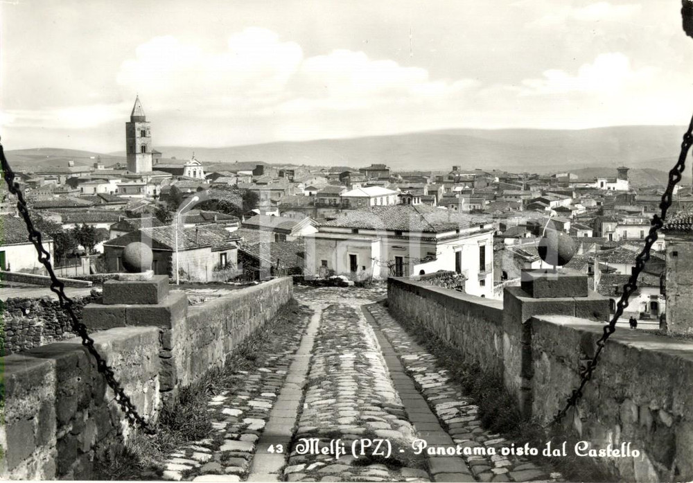 Cartolina originale da collezione 1960 ca MELFI (PZ) Panorama della cittÃ  vista dal castello *Cartolina FG NV 1