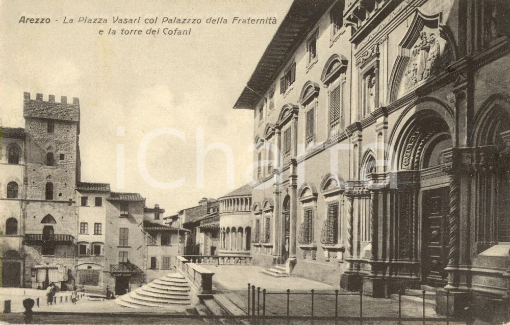 Cartolina originale da collezione 1934 AREZZO Piazza VASARI con Palazzo della FRATERNITA  e Torre COFANI VG 1