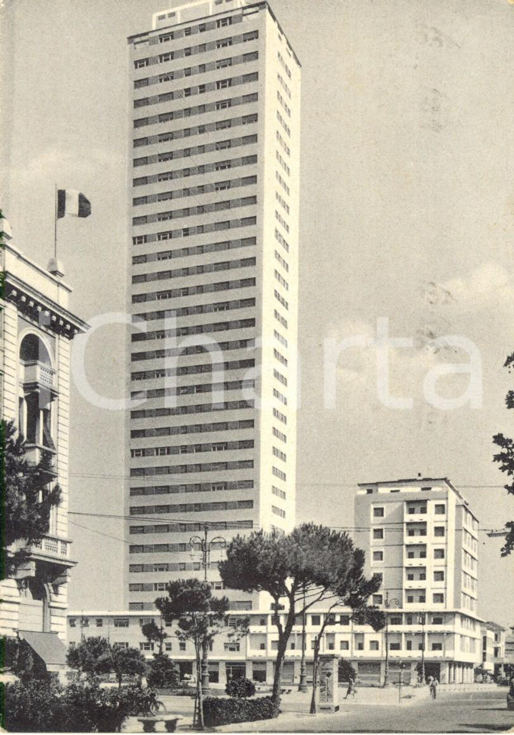 Cartolina originale da collezione 1959 CESENATICO (FC) Veduta grattacielo in Viale CARDUCCI *Cartolina FG VG 1