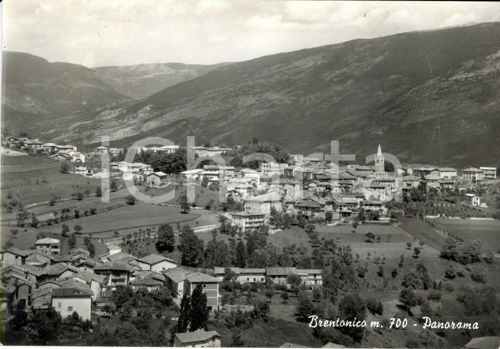 Cartolina originale da collezione 1967 BRENTONICO (TN) Veduta panoramica paese e vallata *Cartolina postale FG VG 1