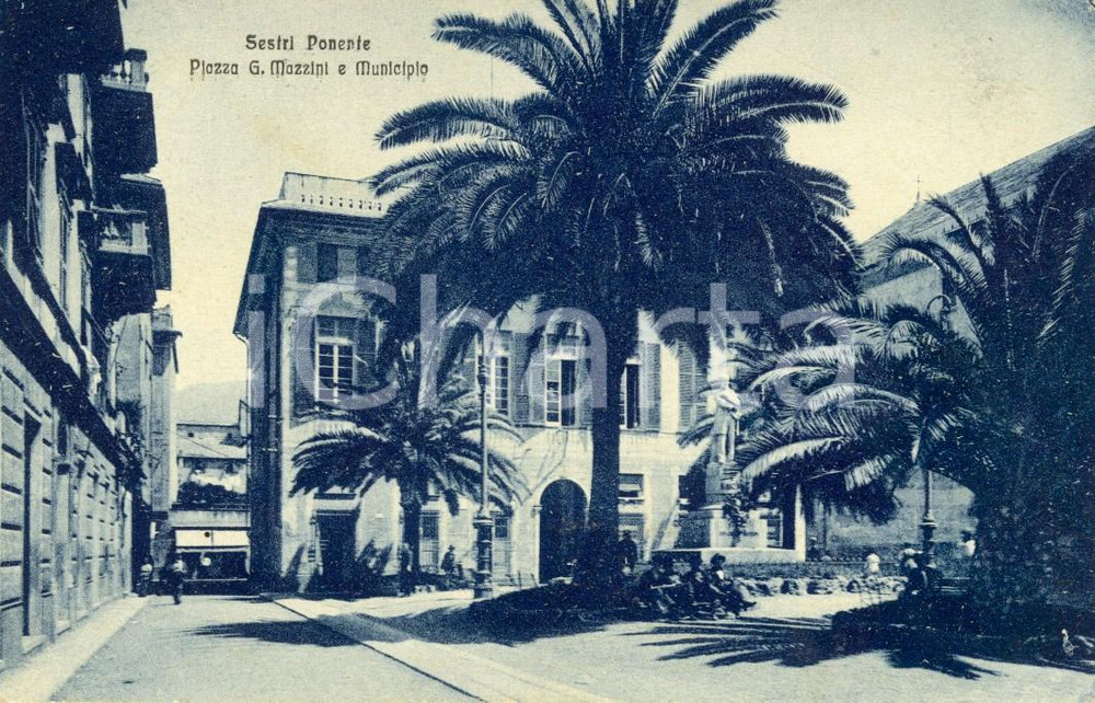 Cartolina originale da collezione 1927 SESTRI PONENTE GE Piazza Giuseppe MAZZINI e Municipio ANIMATA FP VG 1