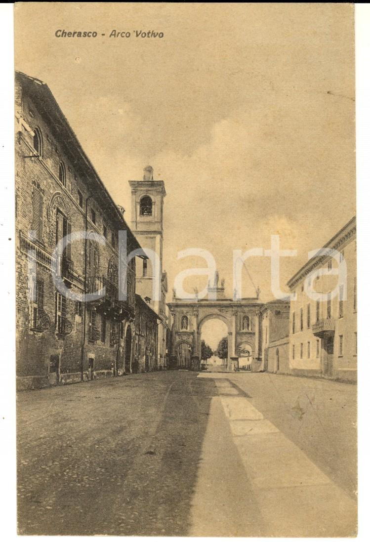 Cartolina originale da collezione 1933 CHERASCO CN Veduta con arco votivo Cartolina postale FP VG 1